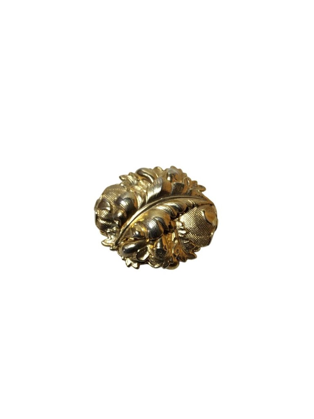 Vintage Goldtone Large 4 Layer Brooch Pin with Feather, Oak Leaves, and Berries, - Picture 13 of 16